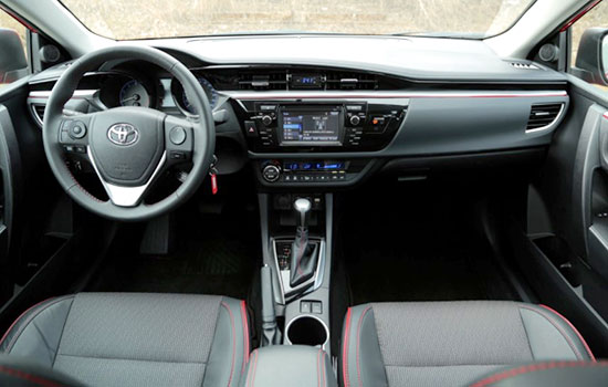 2019 Toyota Avensis Interior