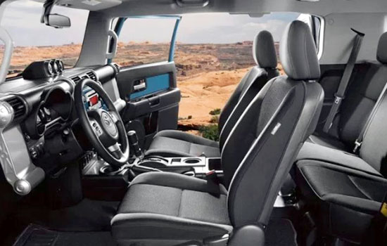 2019 Toyota FJ Cruiser Interior